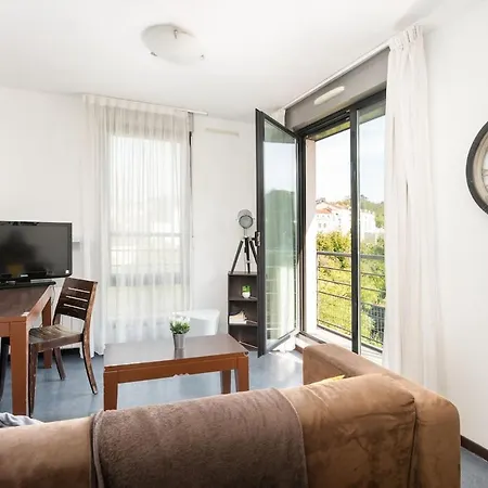 Apartment Le Valmy Avec Balcon Lyon