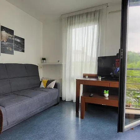 شقة Le Valmy Avec Balcon